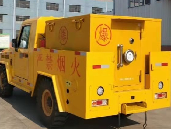 阜新凯龙爆破器材运输车：保障爆破任务的安全运行